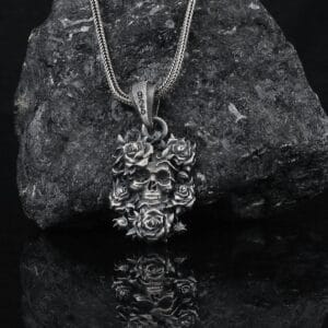 The Skull Rose Necklace is a product of high class craftsmanship and intricate designing. It's solid structure makes it a perfect piece to use as an everyday jewelry to elevate your style.