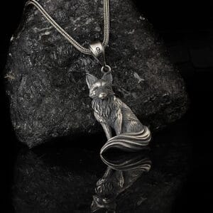 The Fox Necklace Sterling Silver is a product of high class craftsmanship and intricate designing. It's solid structure makes it a perfect piece to use as an everyday jewelry to elevate your style.